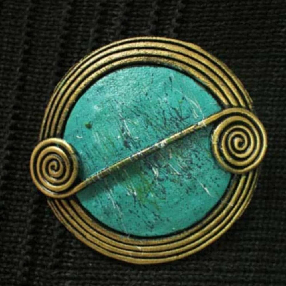 Celtic Scroll Wrap Pin - Green