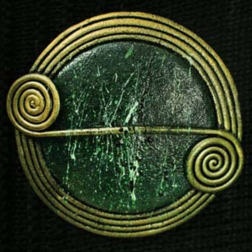 Celtic Scroll Wrap Pin - Green