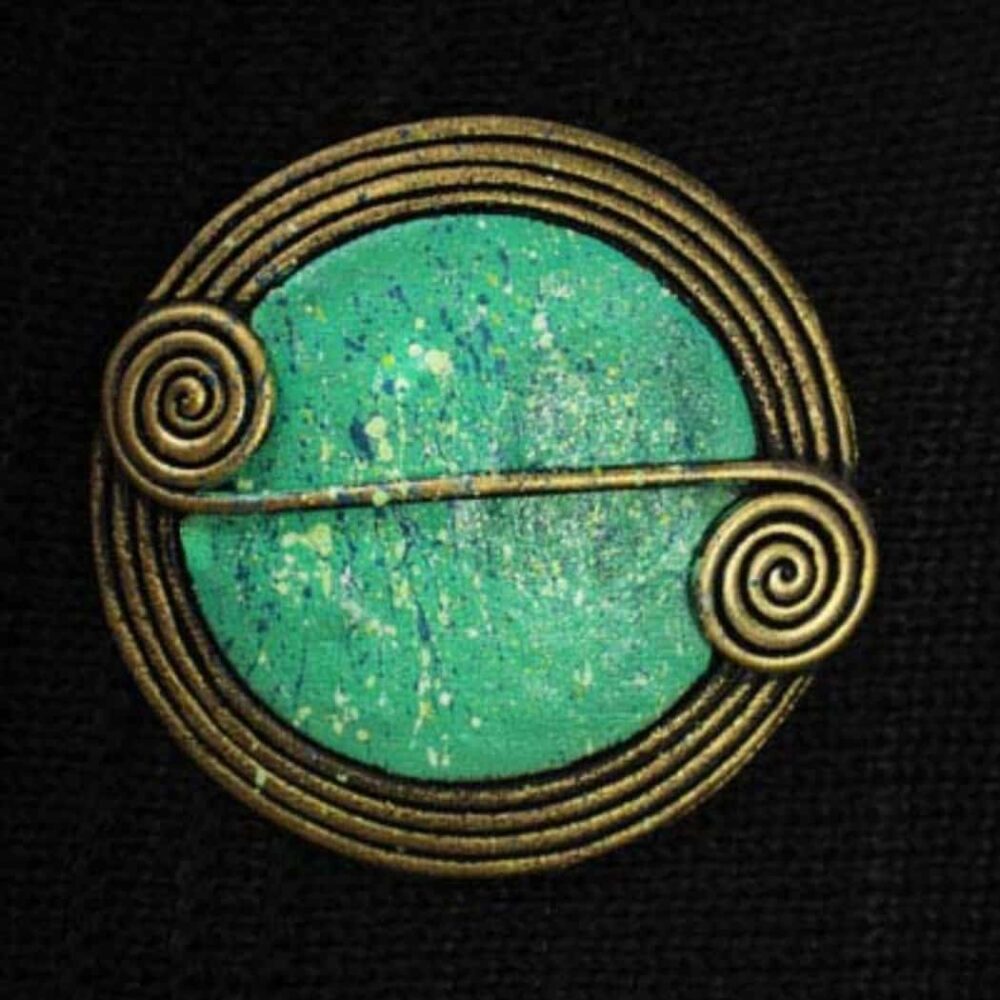 Celtic Scroll Wrap Pin - Green