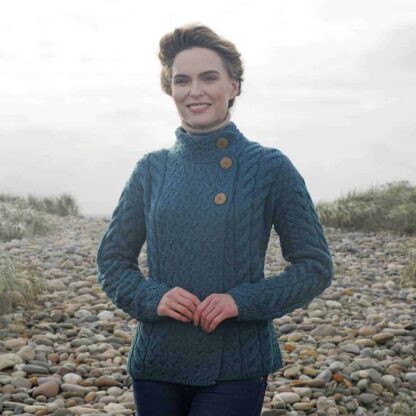 sweater with 3 buttons