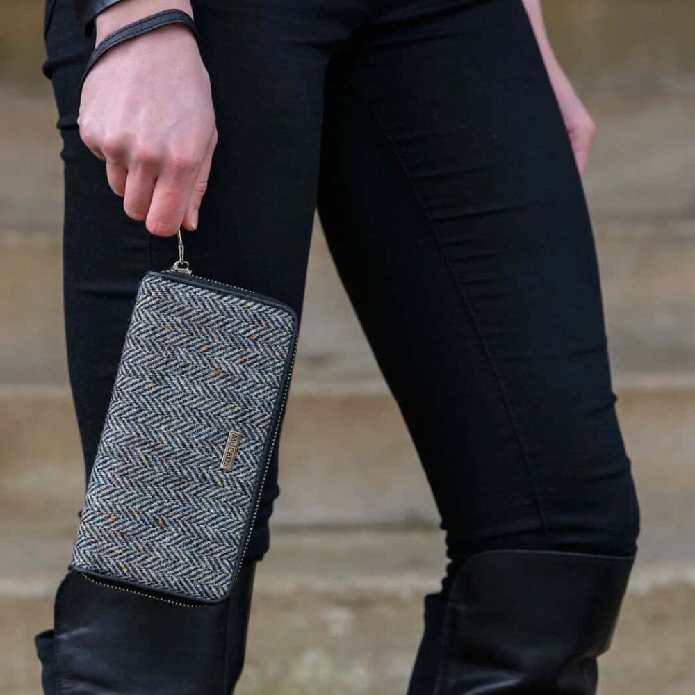 Ladies' Irish Tweed Wallet - Gray Herringbone