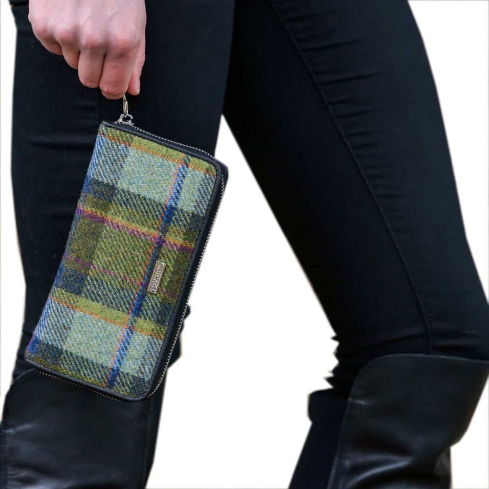 Ladies' Irish Tweed Plaid Wallet