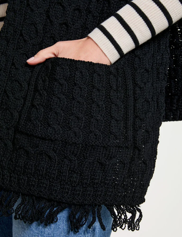 Traditional Irish Wool Wrap - Black