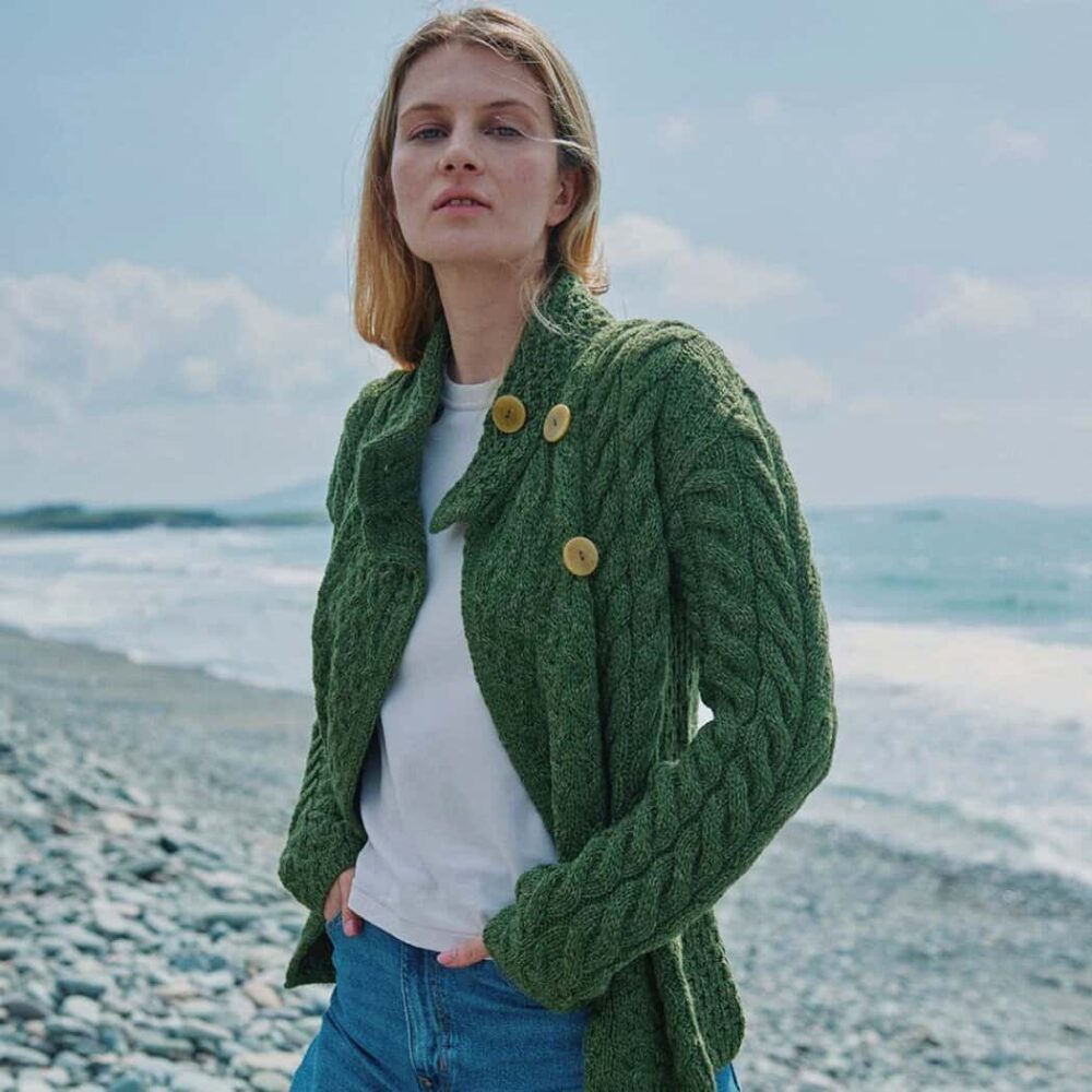 Three Button Sweater For Women - Meadow Green