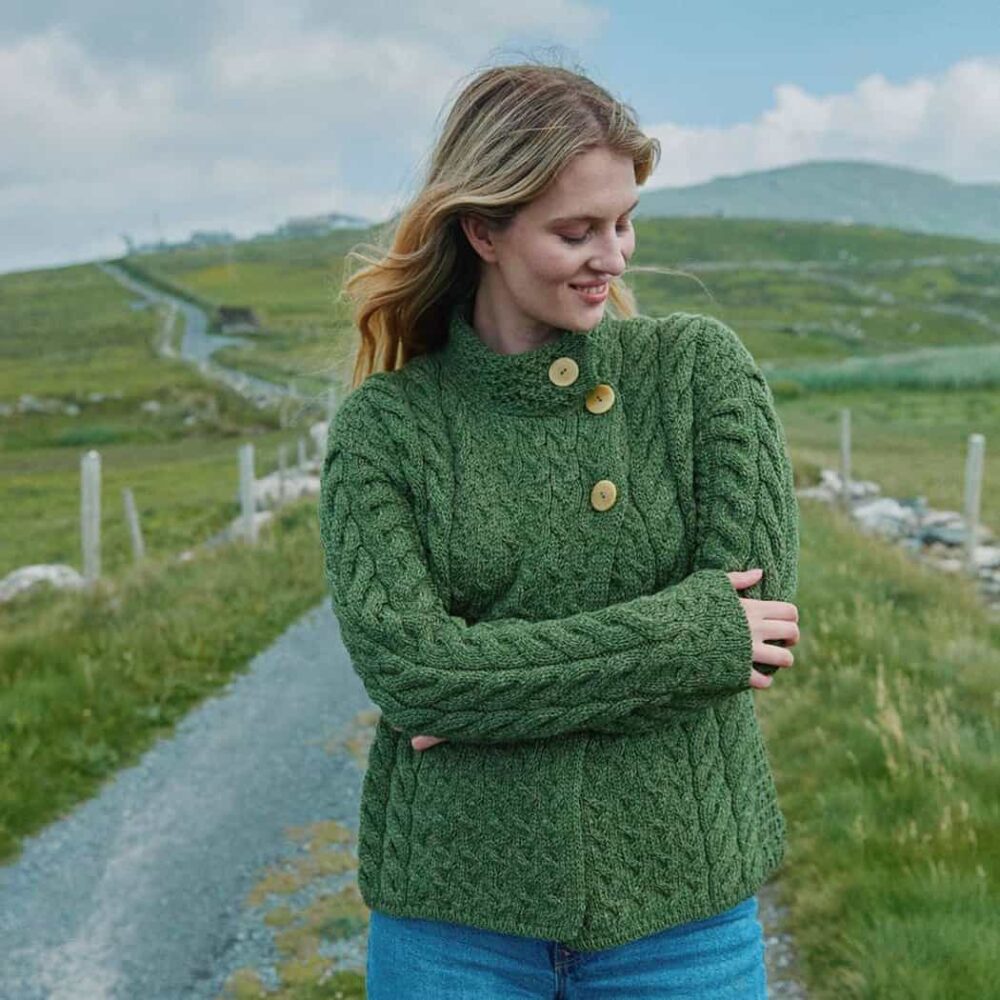 Three Button Sweater For Women - Meadow Green