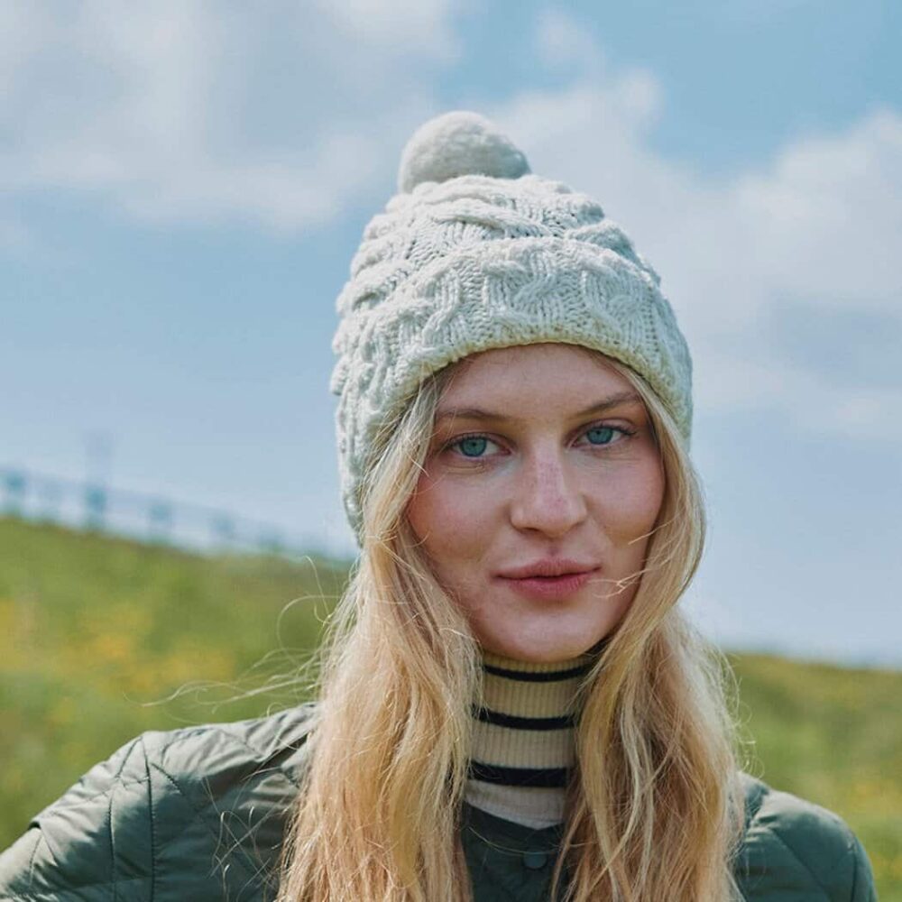 Super Soft Merino Wool Hat with Pom-Pom - Natural
