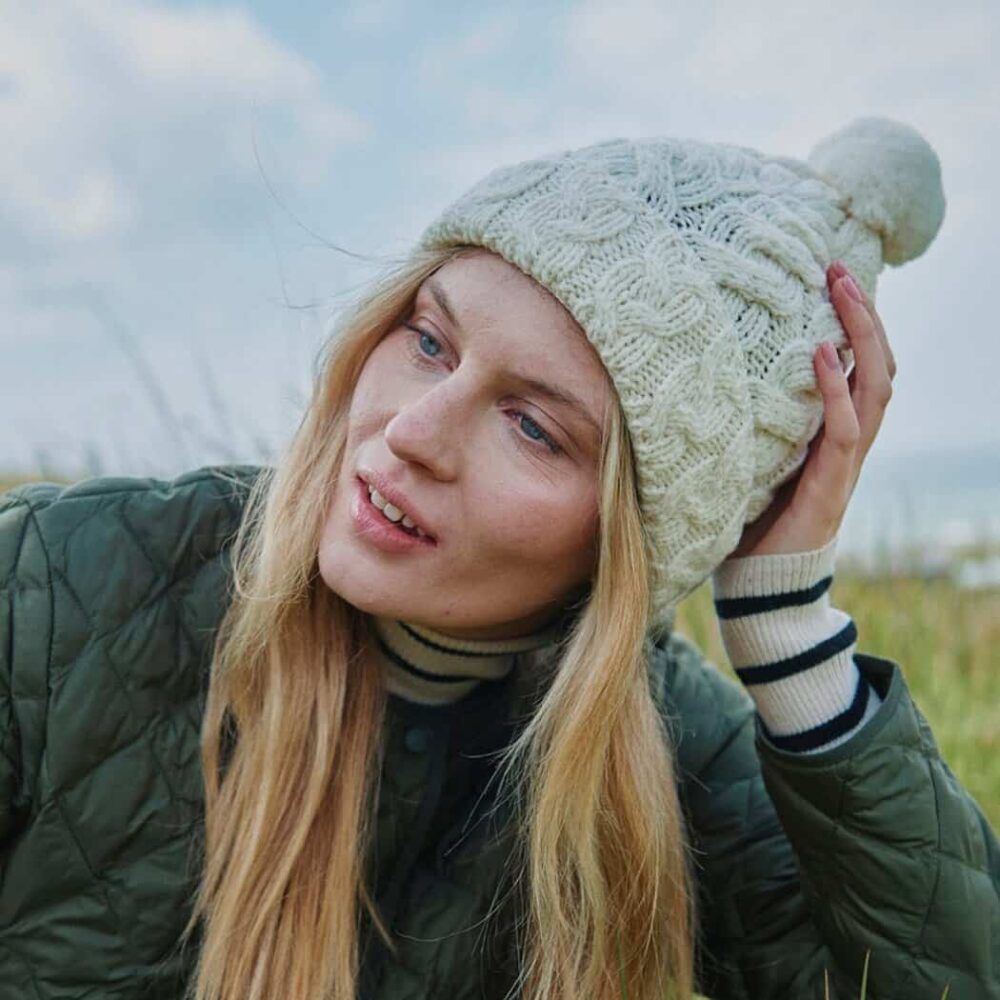 Super Soft Merino Wool Hat with Pom-Pom - Natural