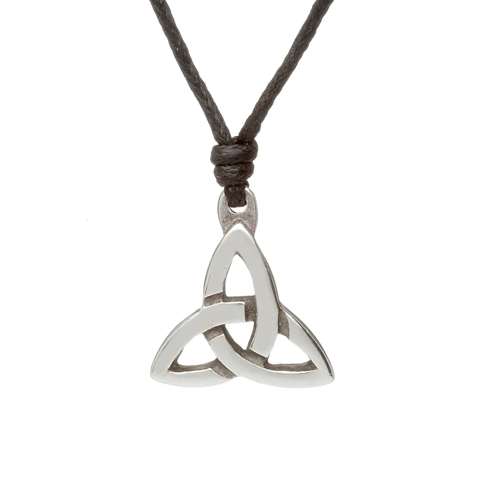 Trinity Knot Legend Choker