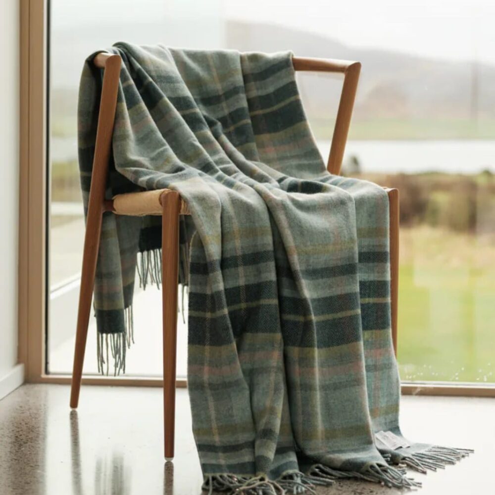 Rosslare Lambswool Throw - Turquoise Tartan