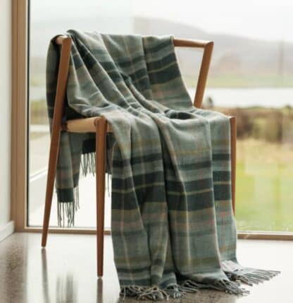 Rosslare Lambswool Throw - Turquoise Tartan
