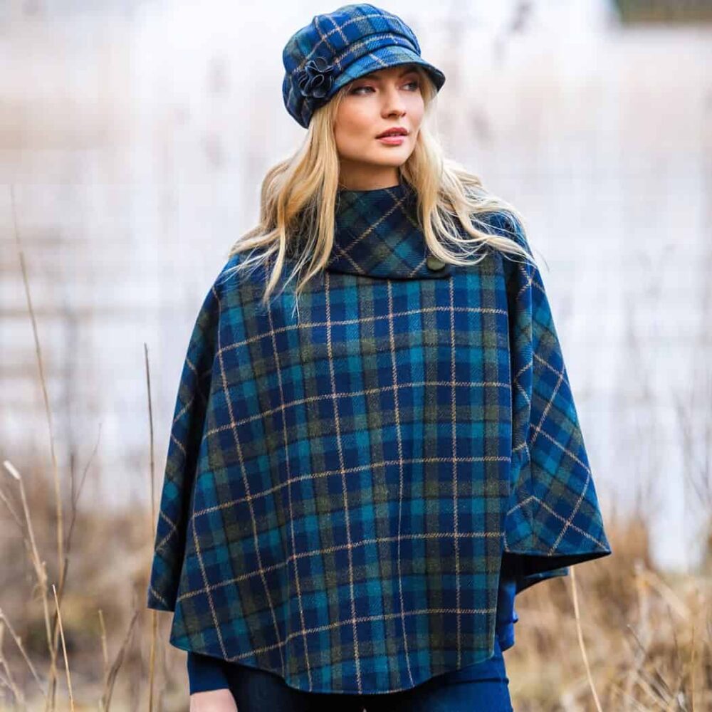 Ladies 3-Button Poncho Blue/Green Tartan